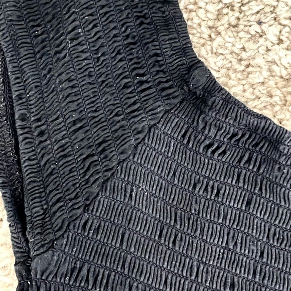 Brandy Melville Off The Shoulder Textured Black Stretchy Crop Top OS - Picture 2 of 5